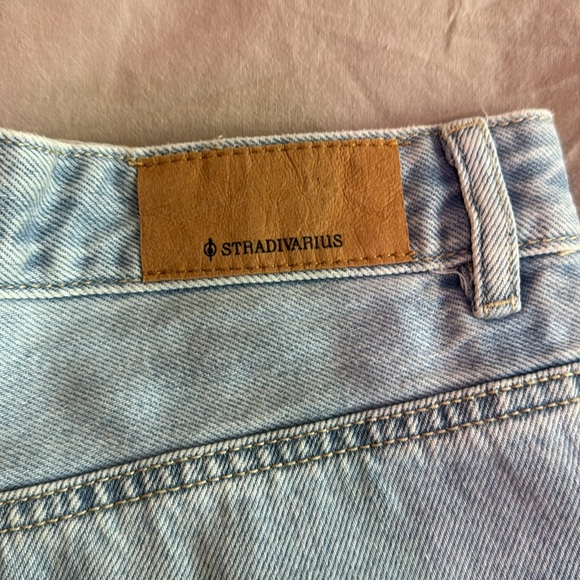 Stradivarius Bermuda style ripped shorts - Picture 4 of 8